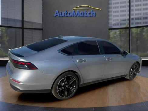 Used 2025 Honda Accord Sport image 10