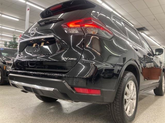 Used 2020 Nissan Rogue SV AWD/4WD image 40
