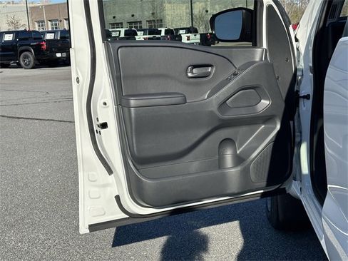 New 2026 Nissan Frontier S image 11