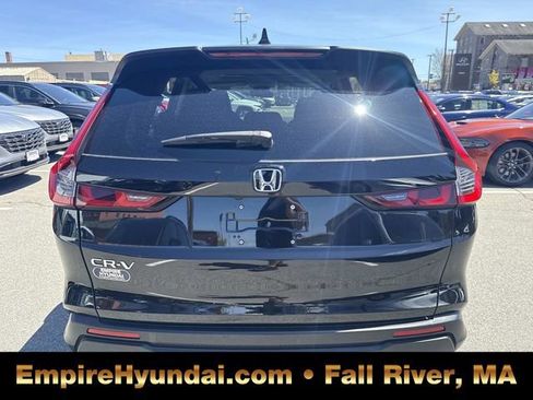 Used 2025 Honda CR-V EX image 4