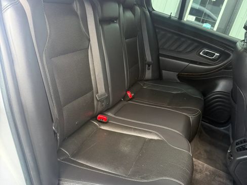 Used 2018 Ford Taurus Limited FWD image 9