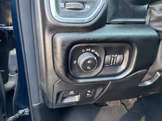 Used 2021 RAM 1500 Laramie w/ Sport Appearance Package AWD/4WD image 14