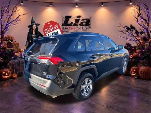 Used 2024 Toyota RAV4 XLE AWD/4WD image 3