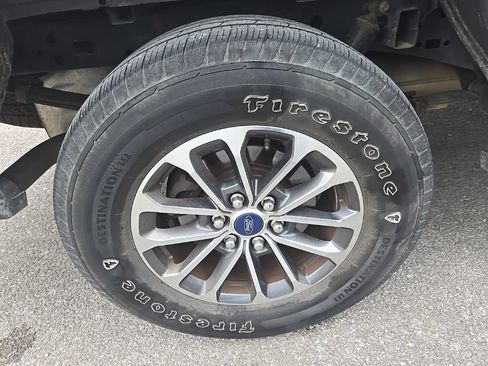 Used 2020 Ford F150 XLT w/ Equipment Group 302A Luxury AWD/4WD image 9