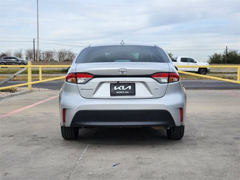 Used 2024 Toyota Corolla LE image 5