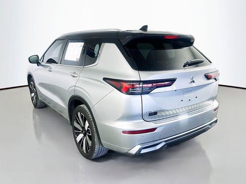 Used 2025 Mitsubishi Outlander SEL AWD/4WD image 6