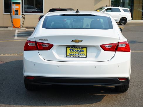 Used 2023 Chevrolet Malibu LS w/ Driver Confidence Package FWD image 5