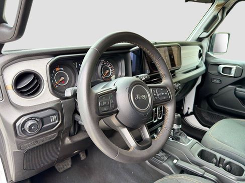 Used 2024 Jeep Wrangler Unlimited Sport AWD/4WD image 26