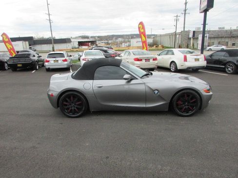 Used 2003 BMW Z4 2.5i image 8