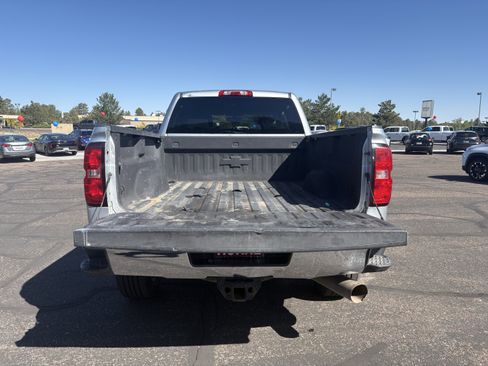 Used 2018 Chevrolet Silverado 2500 LT w/ LT Convenience Package AWD/4WD image 11