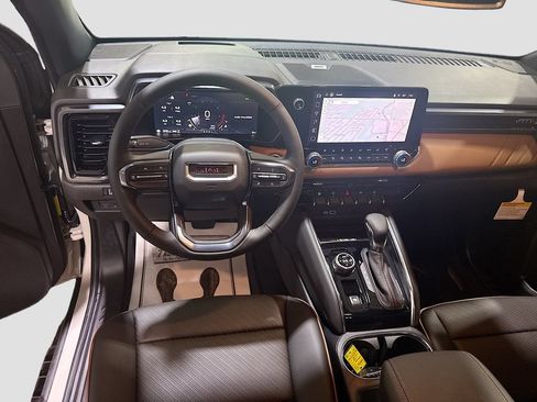 New 2026 GMC Canyon AT4 w/ Technology Plus Package AWD/4WD image 23
