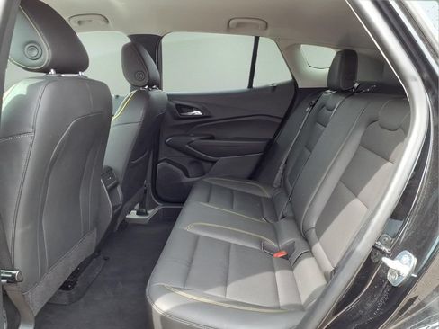 Used 2024 Chevrolet Trax ACTIV FWD image 9