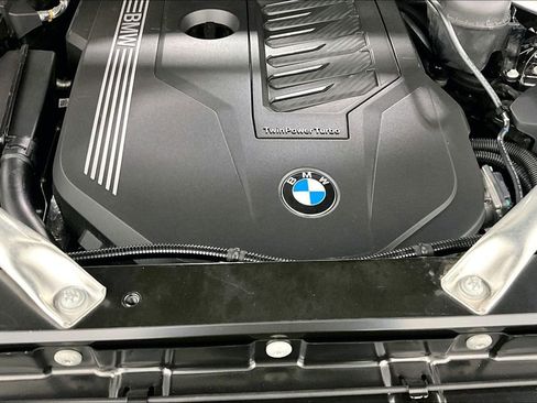 Used 2023 BMW X5 xDrive40i w/ Premium Package image 33
