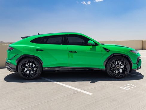 Used 2023 Lamborghini Urus Performante AWD/4WD image 6