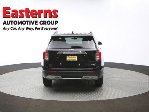 Used 2022 Ford Explorer XLT w/ Equipment Group 202A image 40