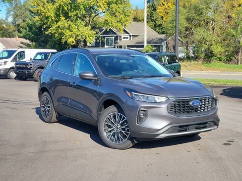 New 2026 Ford Escape Plug-in Hybrid image 31
