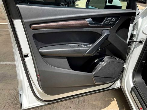 Used 2021 Audi Q5 2.0T Premium w/ Convenience Package image 20