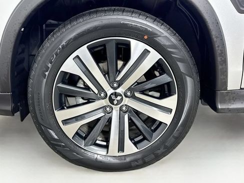 Used 2025 Mitsubishi Outlander Sport AWD image 29