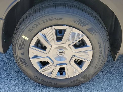New 2026 Nissan Kicks S FWD image 5