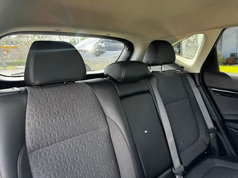Used 2025 Kia Seltos S image 15