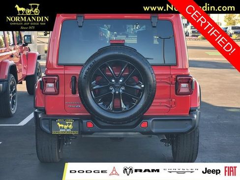 Used 2025 Jeep Wrangler Unlimited Sahara w/ Safety Group AWD/4WD image 5