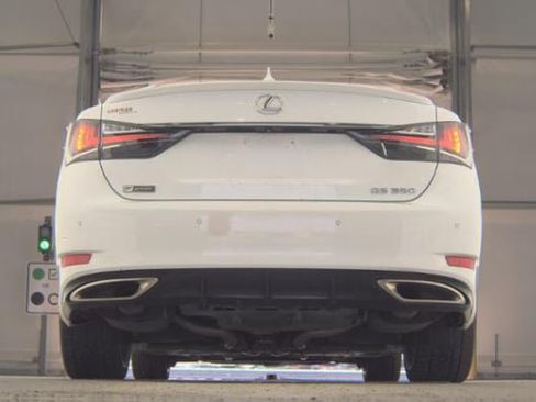 Used 2018 Lexus GS 350 F Sport RWD image 5