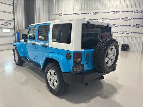 Used 2017 Jeep Wrangler Unlimited Sahara w/ Quick Order Package 24E Chief AWD/4WD image 4