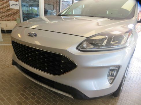 Used 2020 Ford Escape SEL AWD/4WD image 55