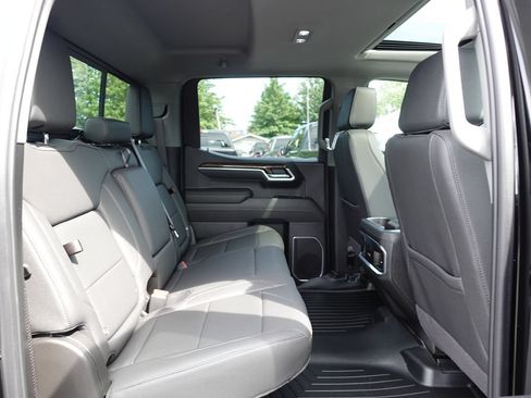 Used 2025 GMC Sierra 1500 Elevation w/ Elevation Premium Package AWD/4WD image 32