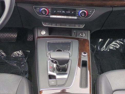 Used 2019 Audi Q5 2.0T Premium Plus AWD/4WD image 17