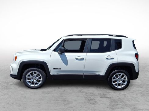 Certified 2022 Jeep Renegade Latitude w/ Convenience Group AWD/4WD image 2