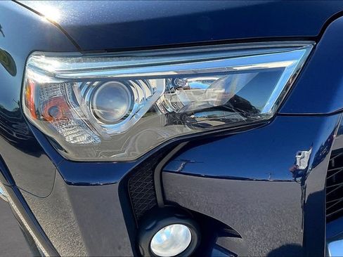 Used 2015 Toyota 4Runner Trail Premium AWD/4WD image 32