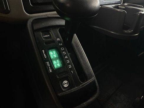 Used 2018 Chevrolet Express 2500 Work Van w/ Driver Convenience Package image 36