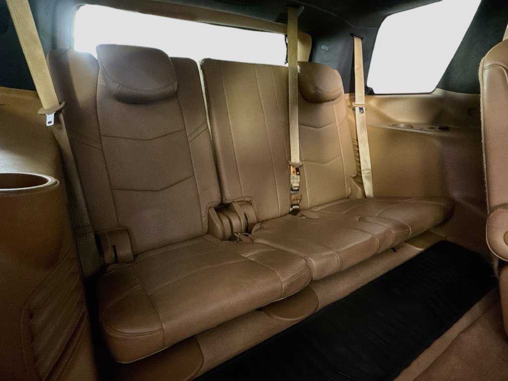 Used 2017 Cadillac Escalade Platinum AWD/4WD image 37