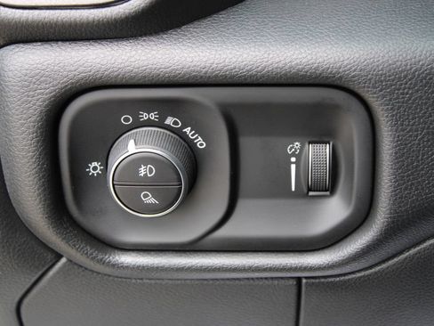 Used 2026 RAM 3500 Tradesman AWD/4WD image 26