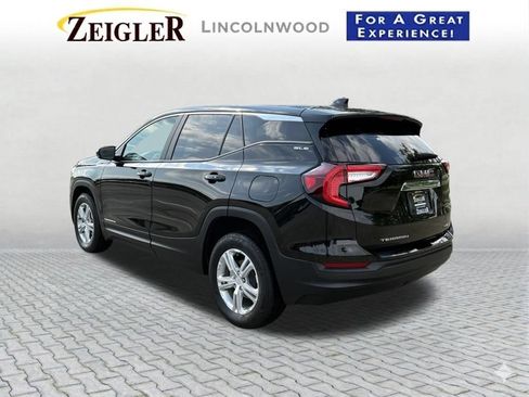 Used 2024 GMC Terrain SLE AWD/4WD image 4