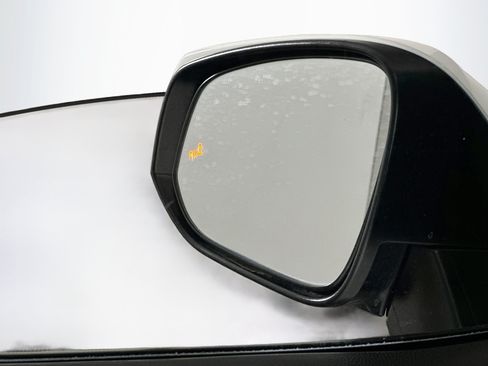 Used 2025 Toyota RAV4 XLE FWD image 16