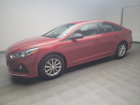 Used 2019 Hyundai Sonata SE FWD image 2