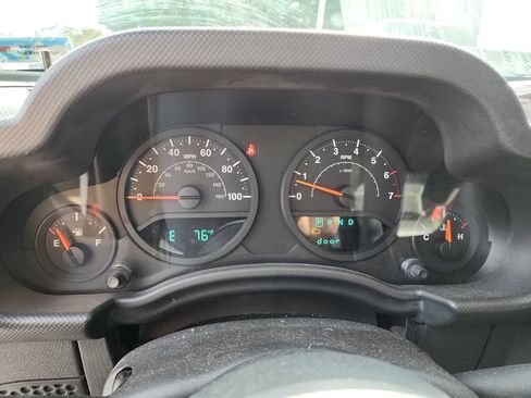 Used 2008 Jeep Wrangler Unlimited X AWD/4WD image 9