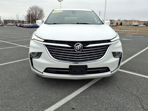 Certified 2024 Buick Enclave Essence image 2