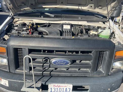 Used 2010 Ford E-350 and Econoline 350 Super Duty image 11