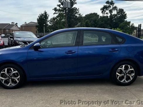 Used 2020 Kia Forte LXS FWD image 3