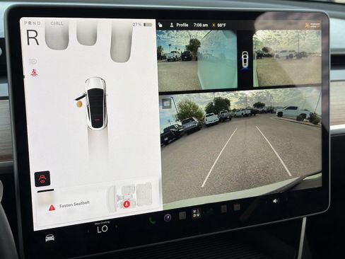 Used 2025 Tesla Model Y Long Range RWD image 29