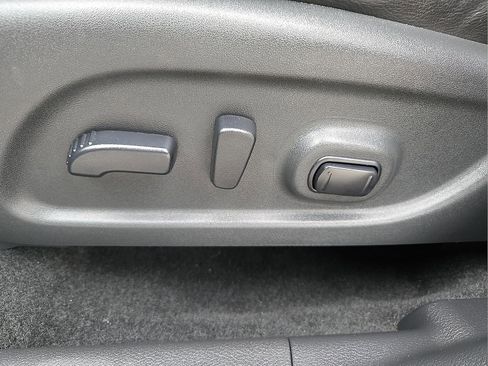 Used 2018 Nissan Murano Platinum image 15