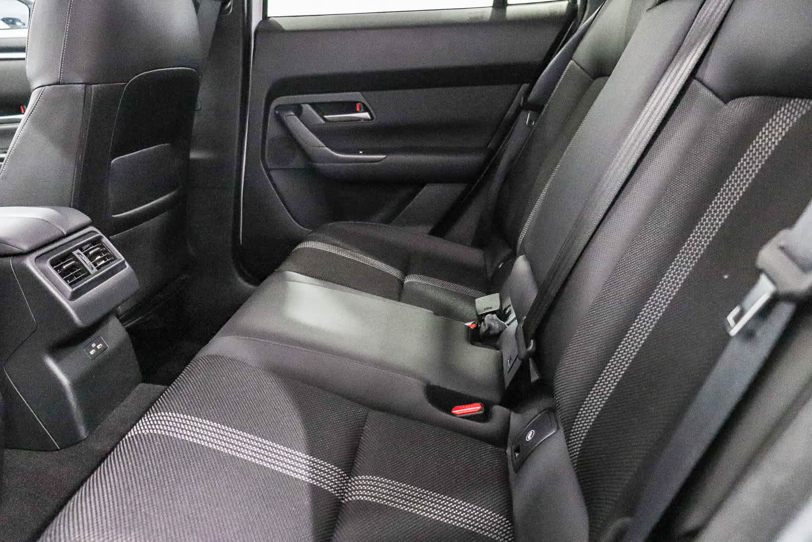 Used 2024 MAZDA CX-50 AWD 2.5 S w/ Select Package image 19