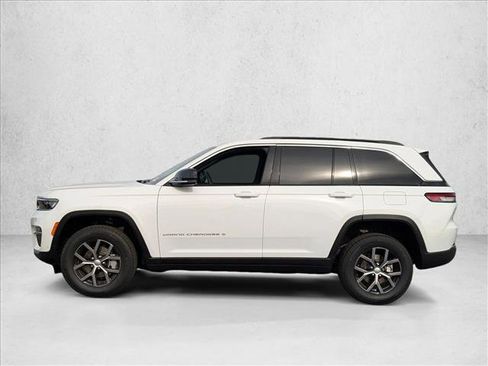 New 2025 Jeep Grand Cherokee Limited w/ Luxury Tech Group II image 5