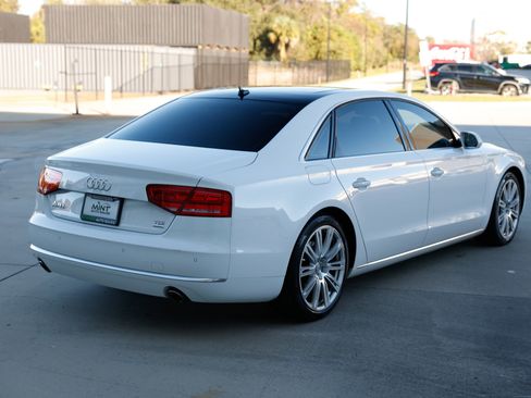Used 2014 Audi A8 L TDI w/ Premium Package image 16