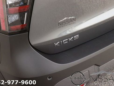Certified 2025 Nissan Kicks SV FWD image 6