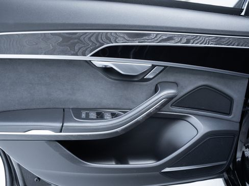 Certified 2022 Audi A8 L 3.0T w/ Executive Package image 29