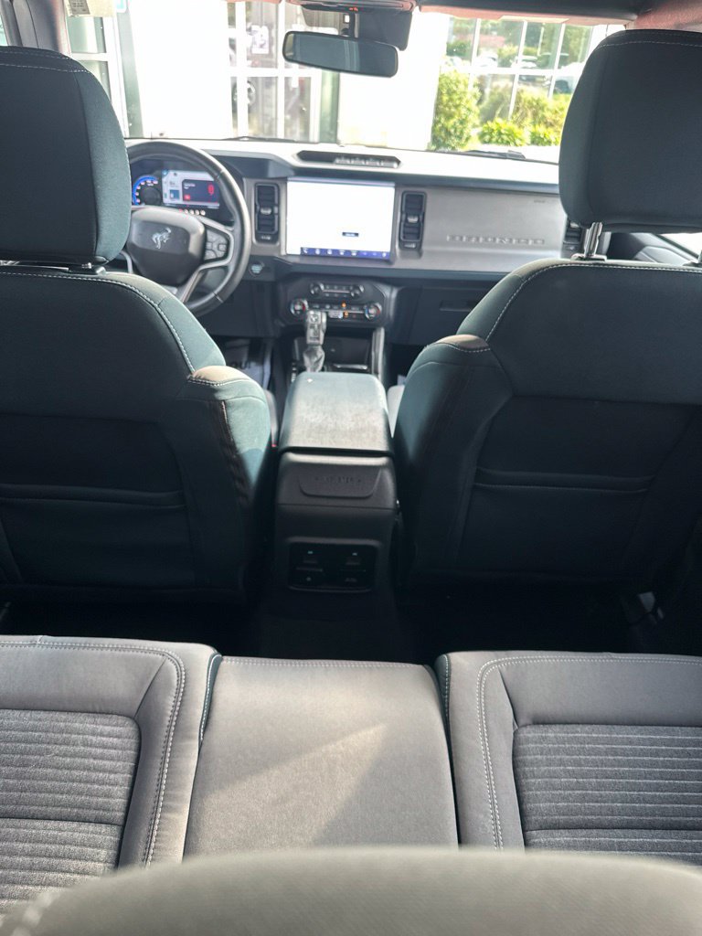 Used 2023 Ford Bronco Outer Banks AWD/4WD image 9